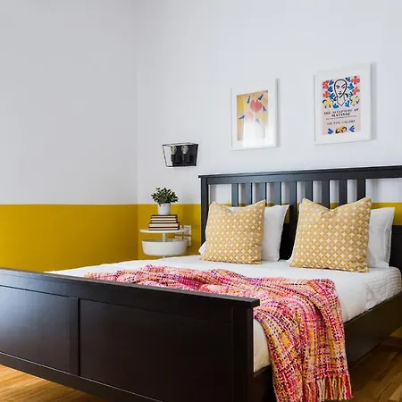 Urban Apartman *